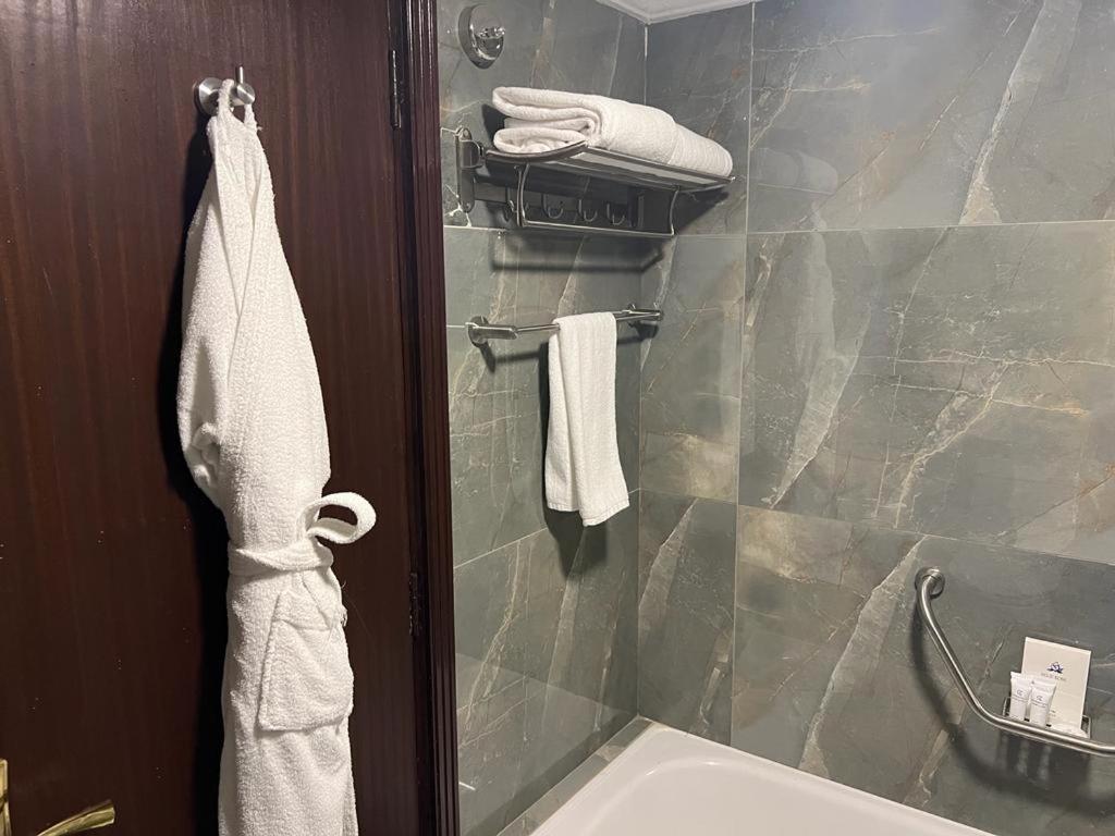 Hotel Al Ansar Golden Tulip Medyna Zewnętrze zdjęcie