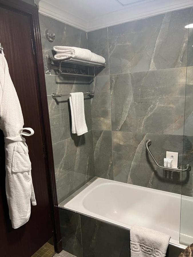 Hotel Al Ansar Golden Tulip Medyna Zewnętrze zdjęcie